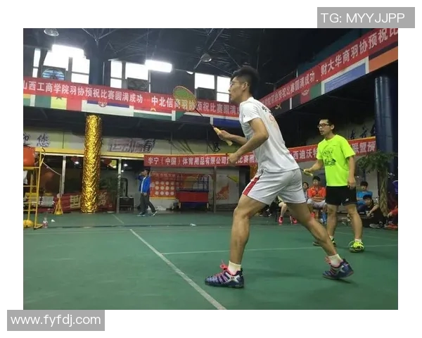 上海羽毛球队盯防策略分析与比赛表现的得失探讨